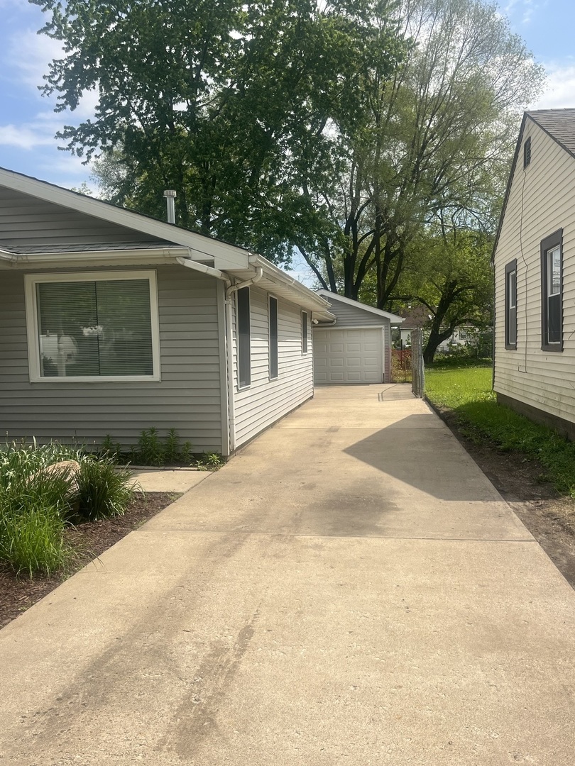 208 Independence Avenue, Joliet, IL