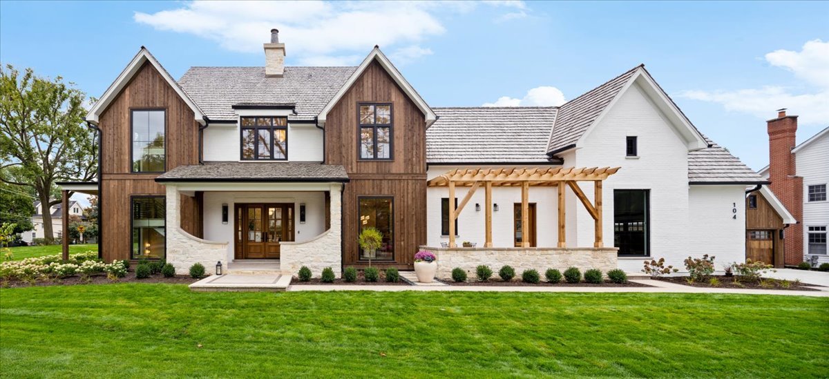 104 S Monroe Street, Hinsdale, IL