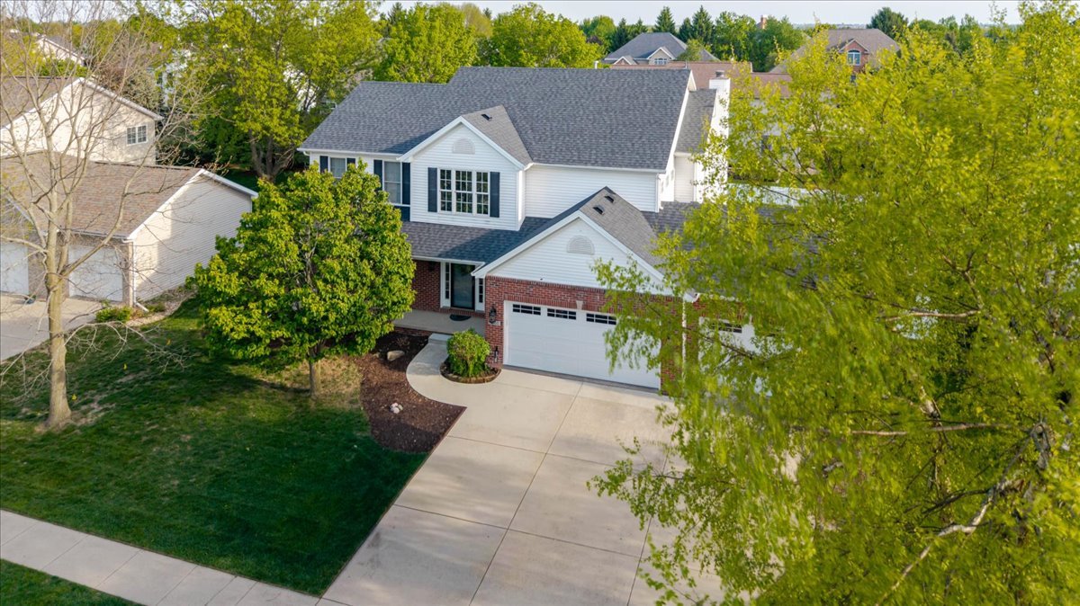 3505 Baldocchi Drive, Bloomington, IL
