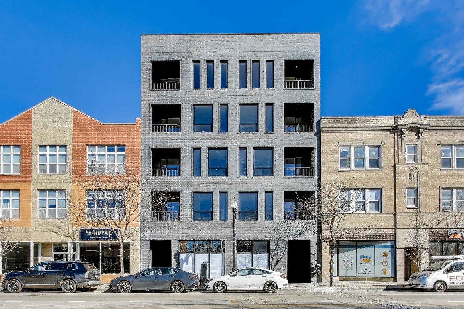 1950 W Lawrence Avenue #302, Chicago, IL