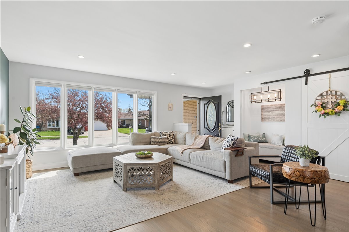 8154 N Root Court, Niles, IL