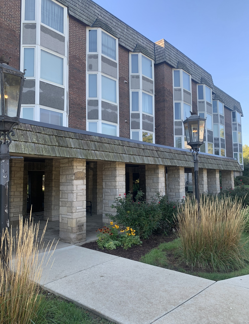 500 THAMES Parkway #2F, Park Ridge, IL