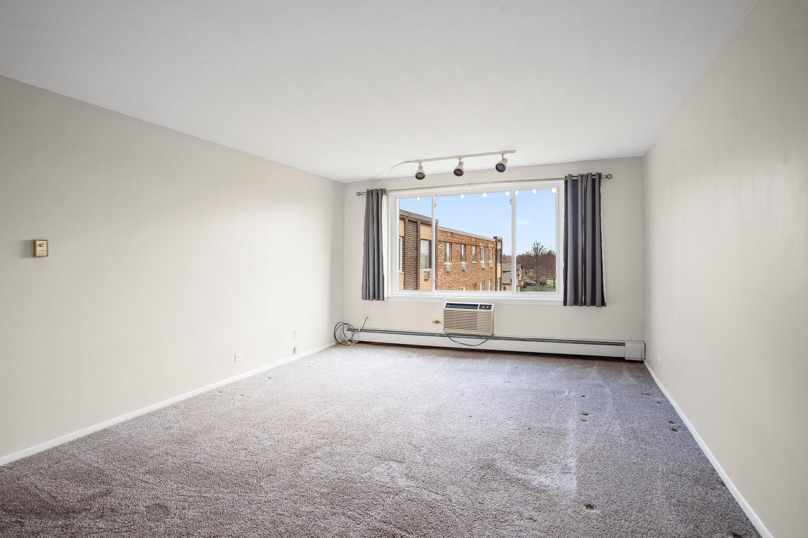 1375 Rebecca Drive #408, Hoffman Estates, IL