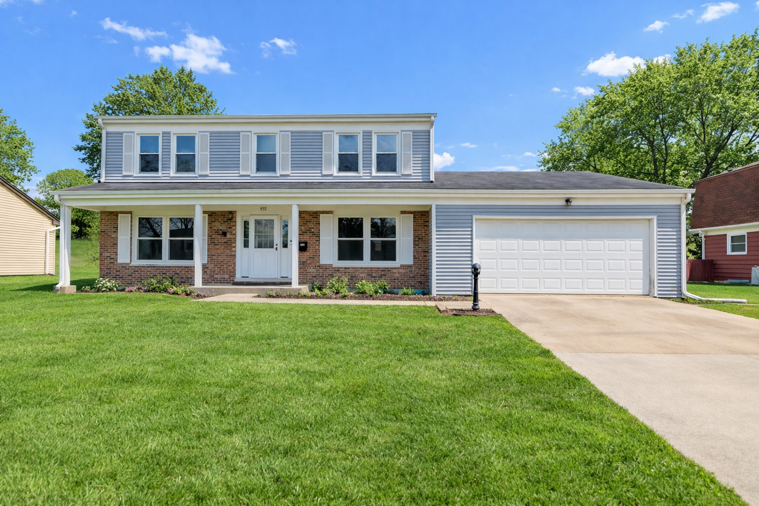 815 Knightsbridge Lane, Schaumburg, IL
