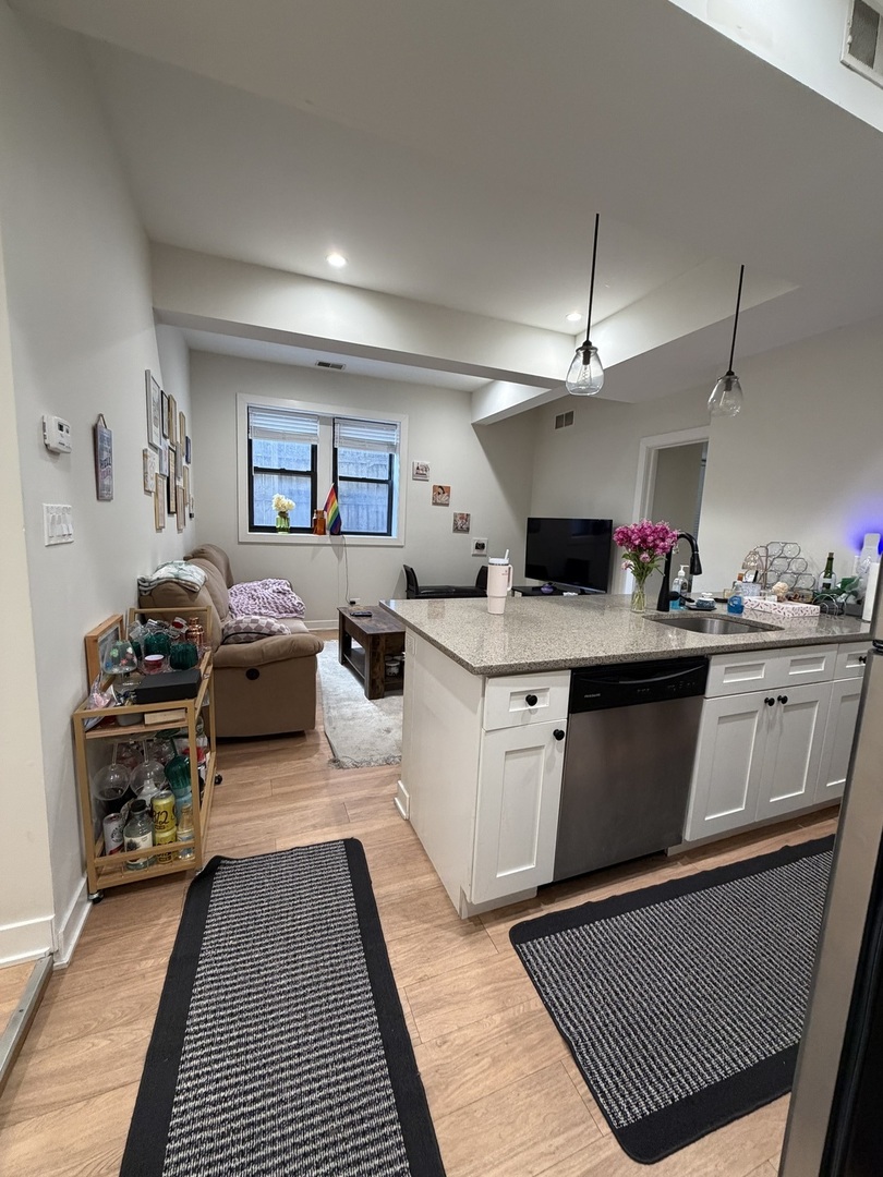 3138 N Seminary Avenue #GDB, Chicago, IL