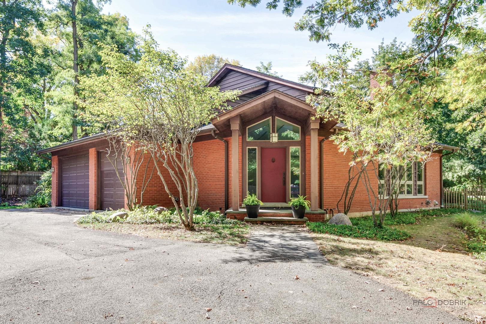 1175 Edgewood Road, Lake Forest, IL