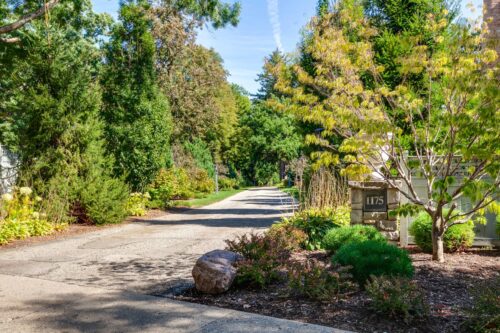 1175 Edgewood Road, Lake Forest, IL