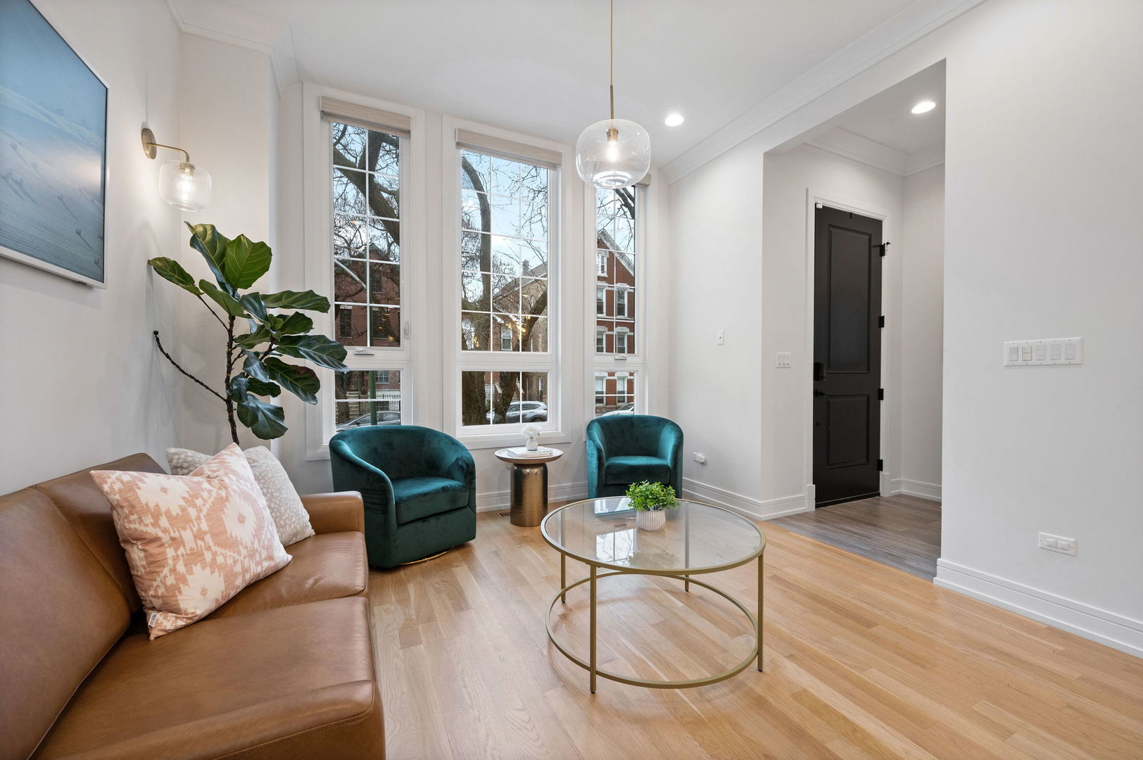 2042 N Honore Street, Chicago, IL