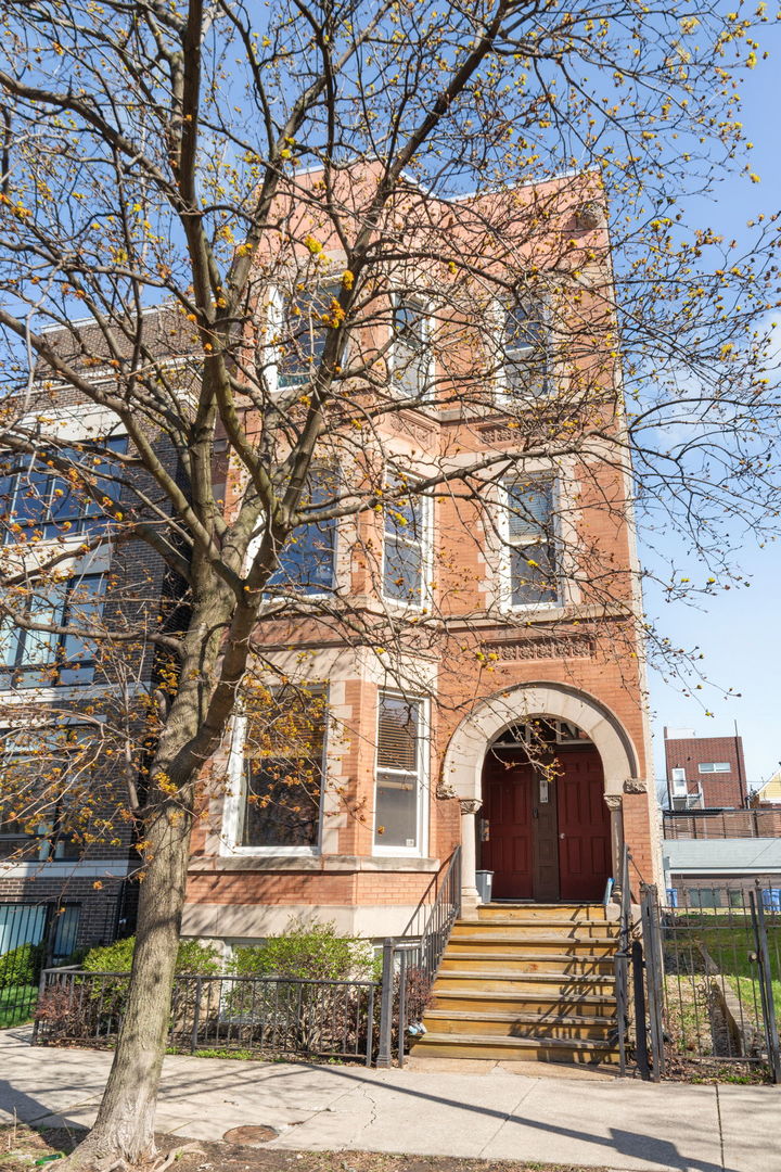 1460 W OHIO Street #3F, Chicago, IL