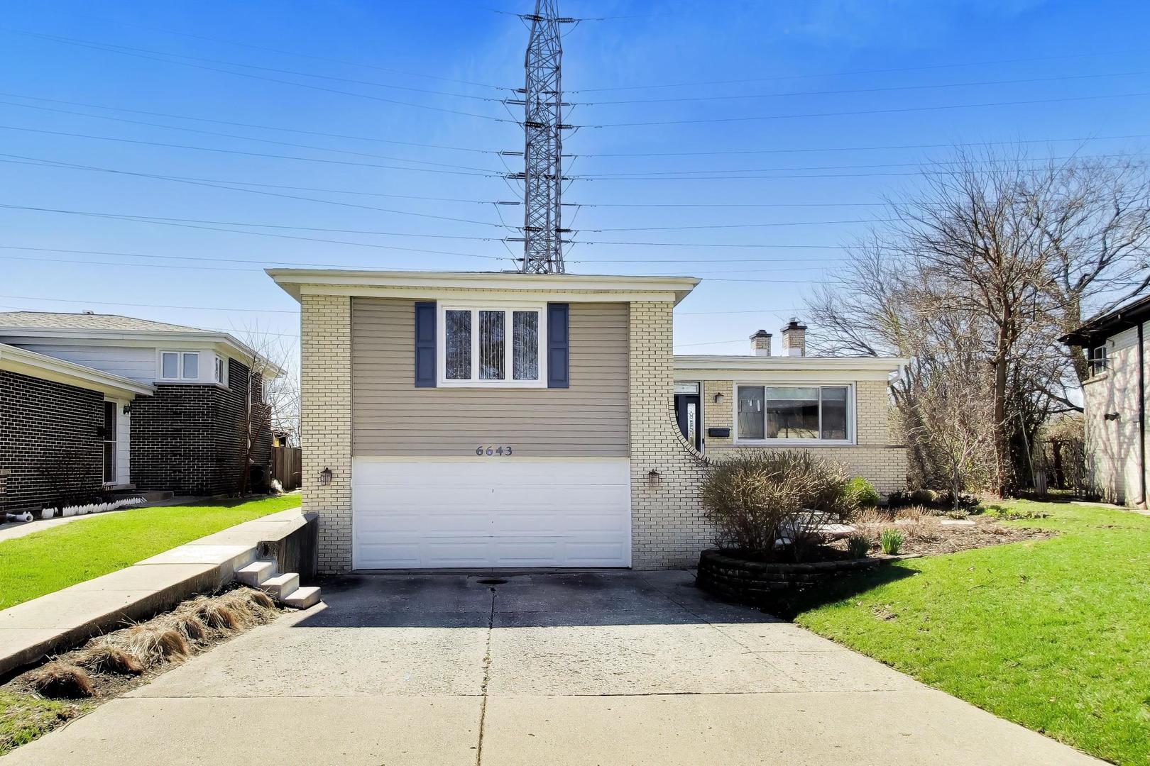 6643 Davis Street, Morton Grove, IL