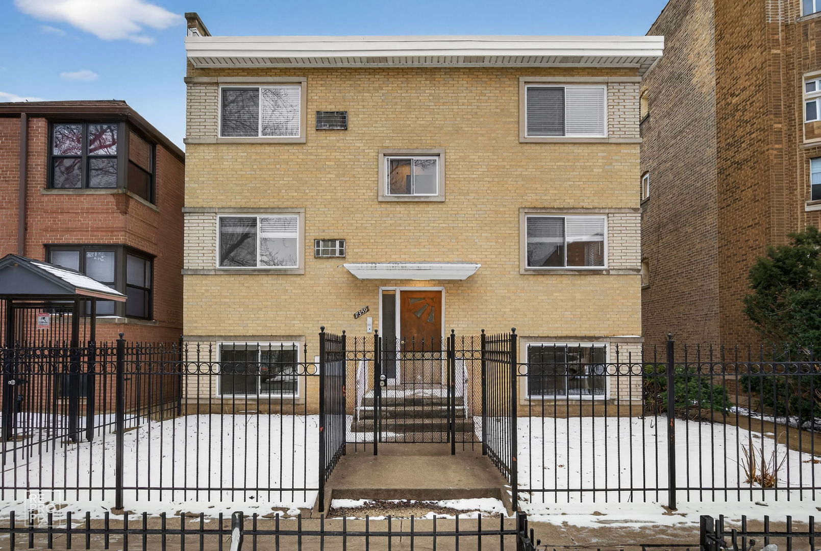 7359 N Winchester Avenue #2F, Chicago, IL