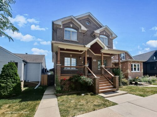 3129 N Oconto Avenue, Chicago, IL