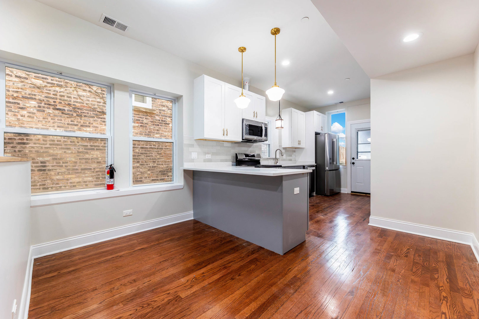 18 S Austin Boulevard #1, Oak Park, IL