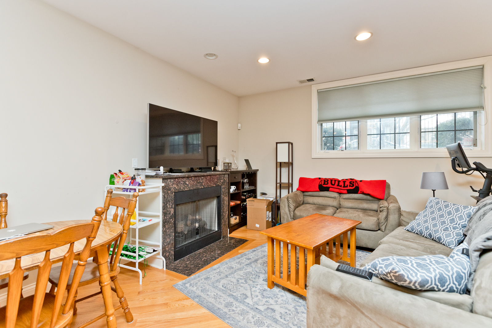 2414 W Moffat Street #1, Chicago, IL