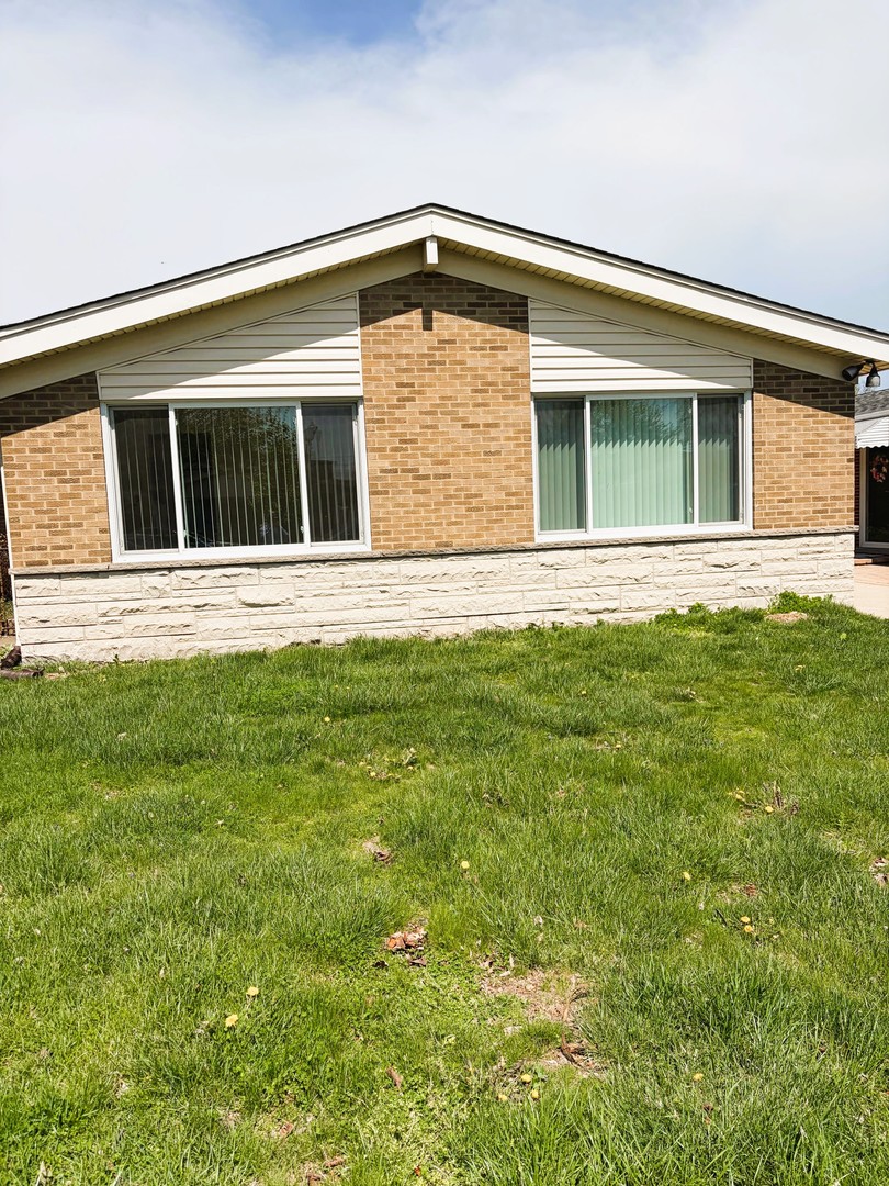 5250 Jarvis Avenue, Skokie, IL