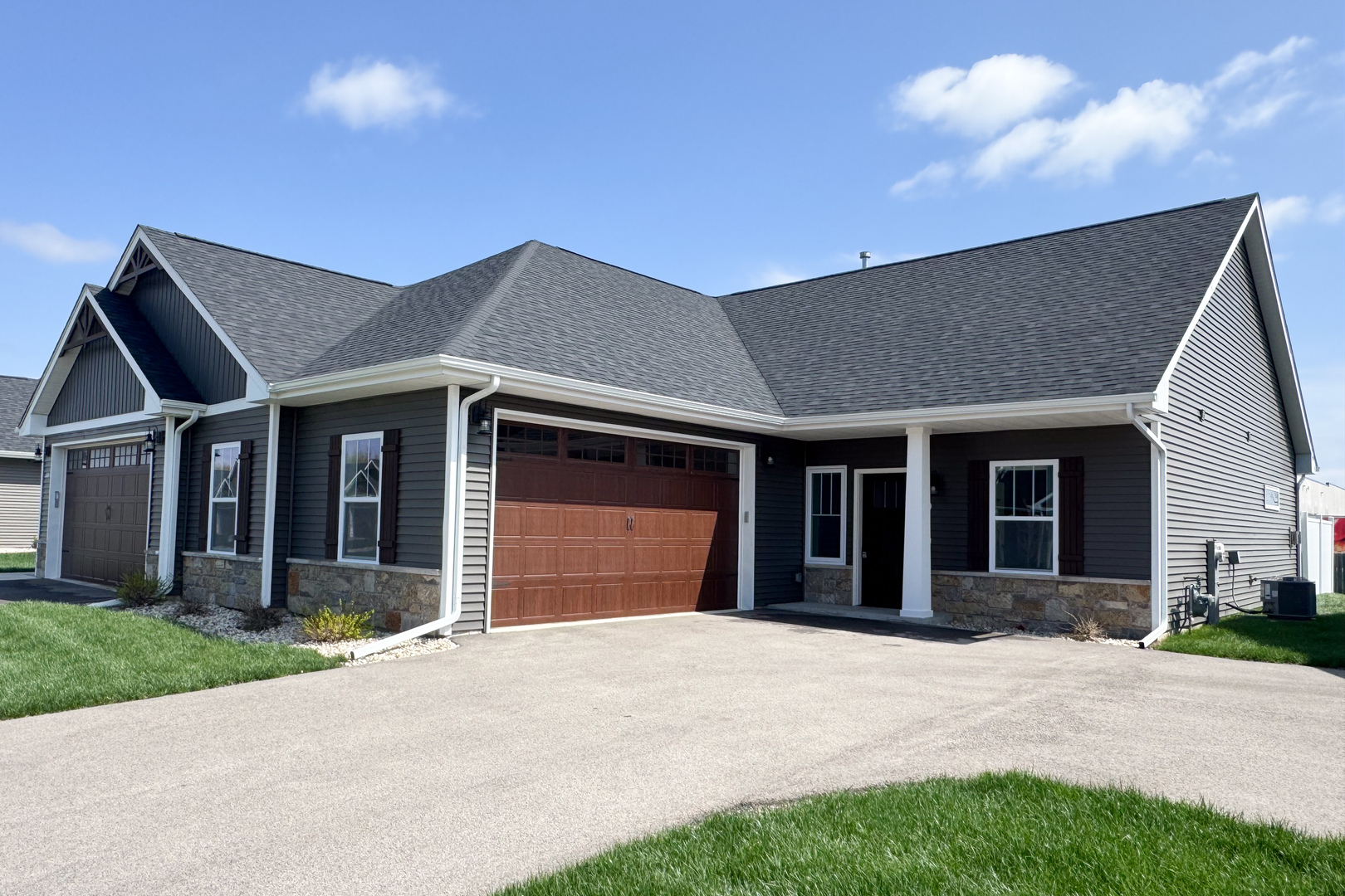 540 Anjali Court #R, Sycamore, IL