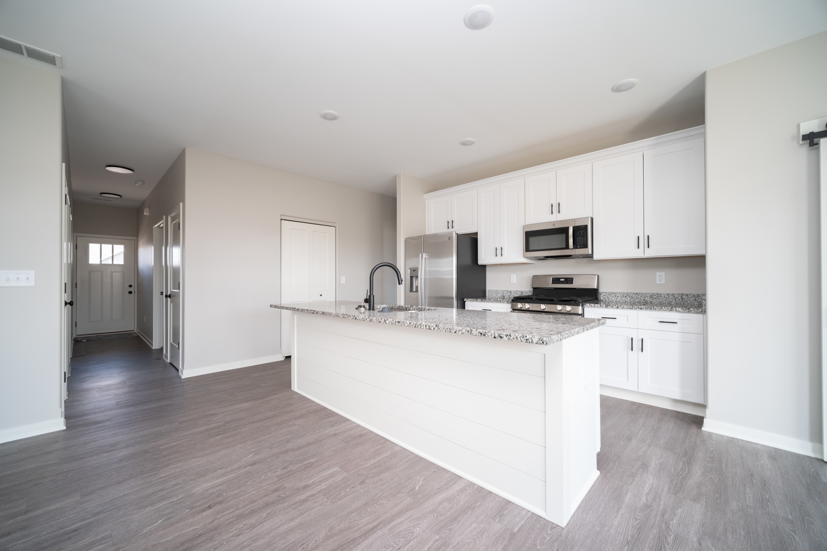 540 Anjali Court #R, Sycamore, IL