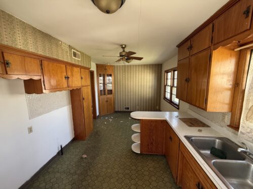 2123 W ANTOINETTE Street, Peoria, IL