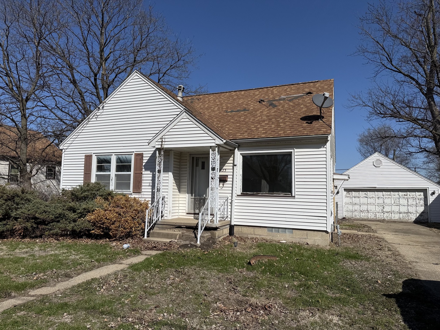 2123 W ANTOINETTE Street, Peoria, IL