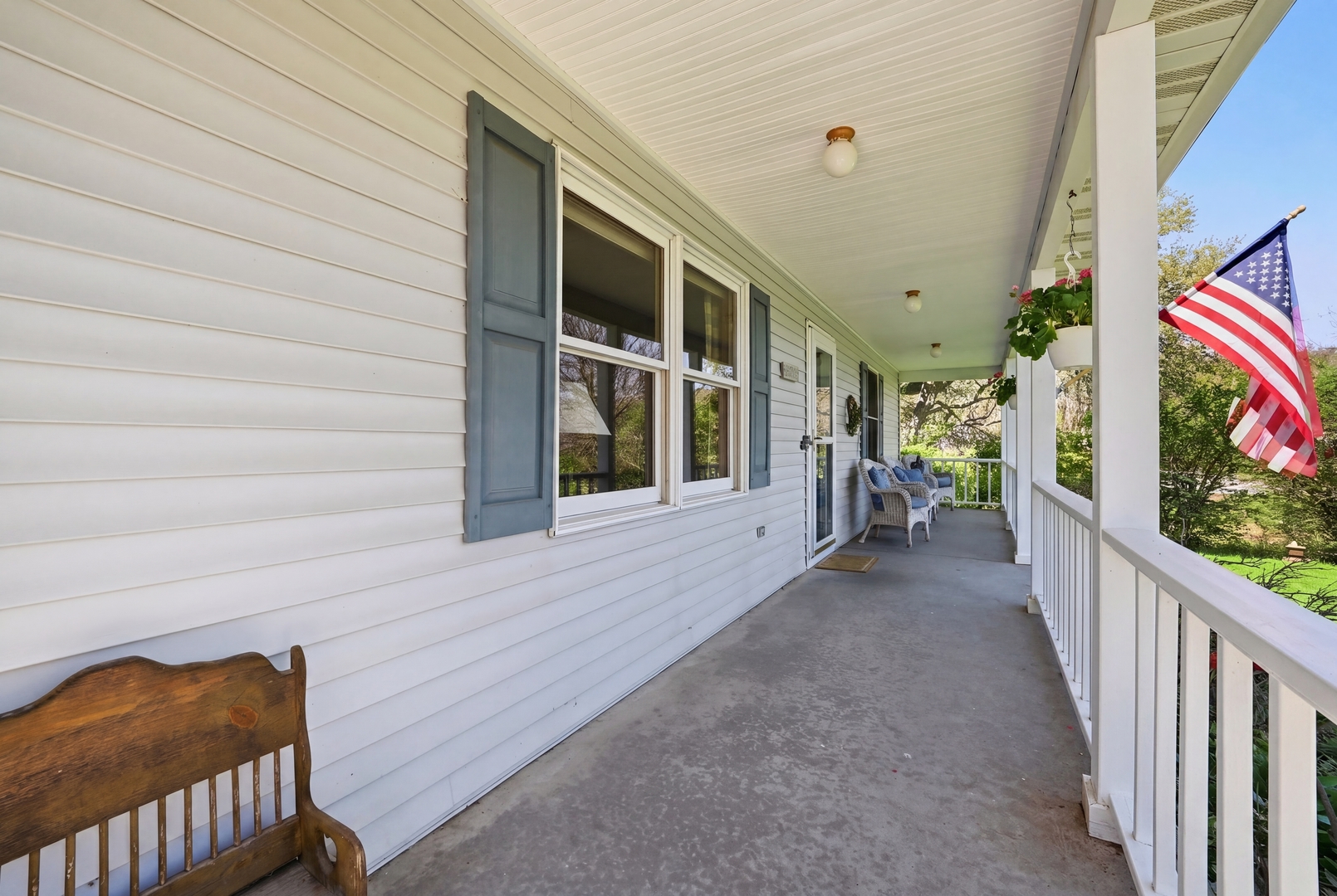 405 Mississippi Drive, Dixon, IL