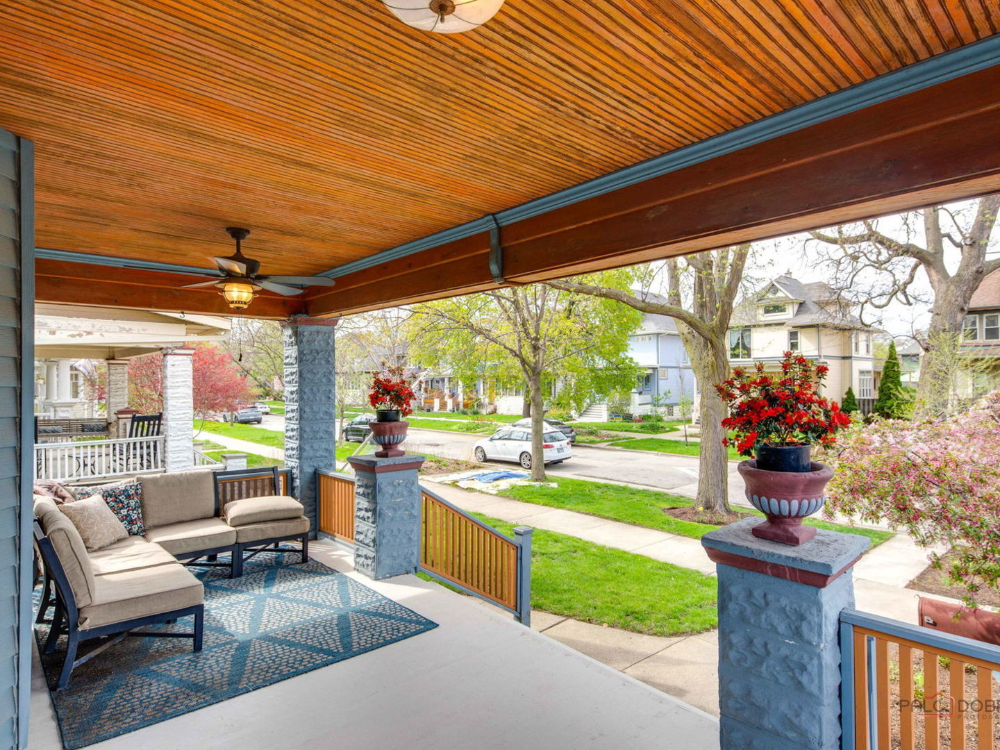 4815 W Warner Avenue, Chicago, IL