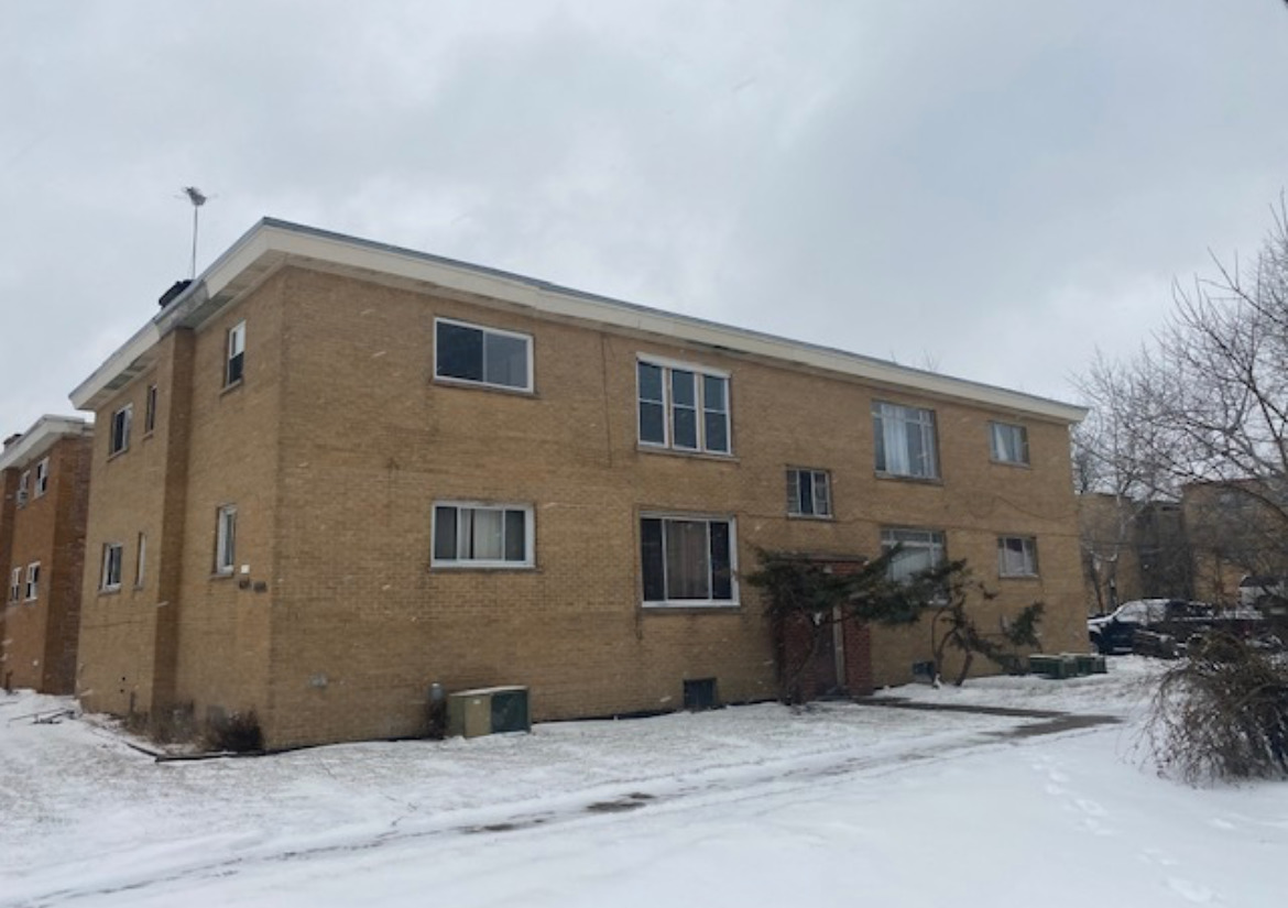 746 Walnut Street #2E, Waukegan, IL