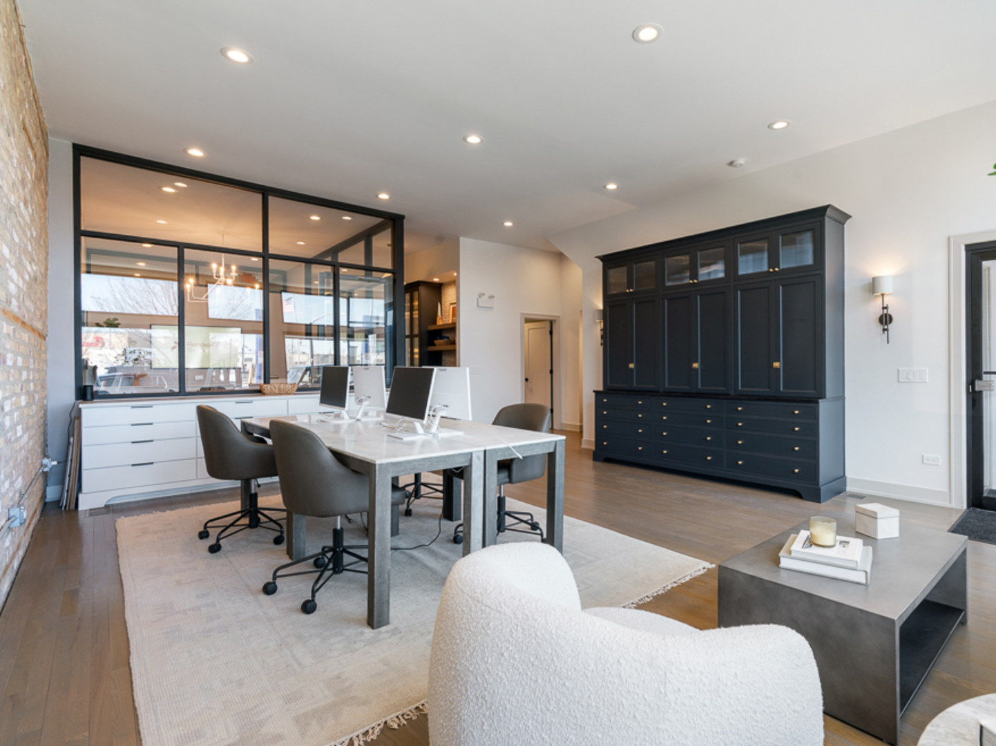 2370 N ELSTON Court, Chicago, IL