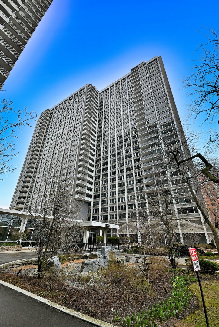 4250 N MARINE Drive #1731, Chicago, IL