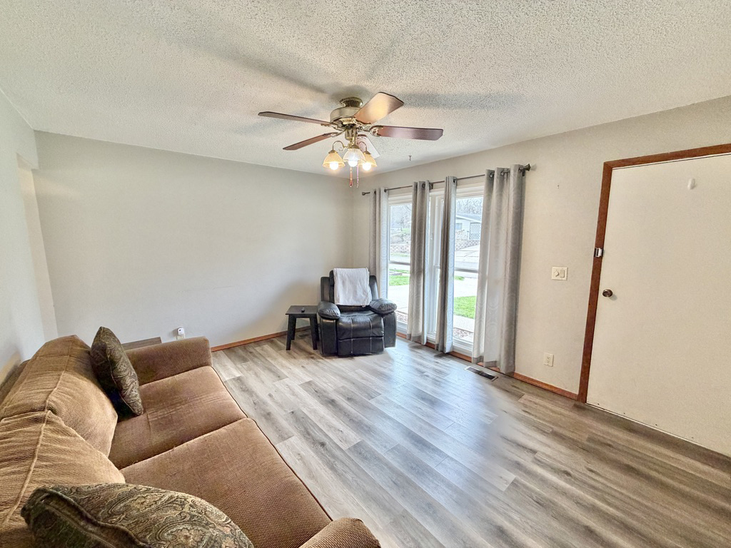 1212 Ogletree Place, Dixon, IL