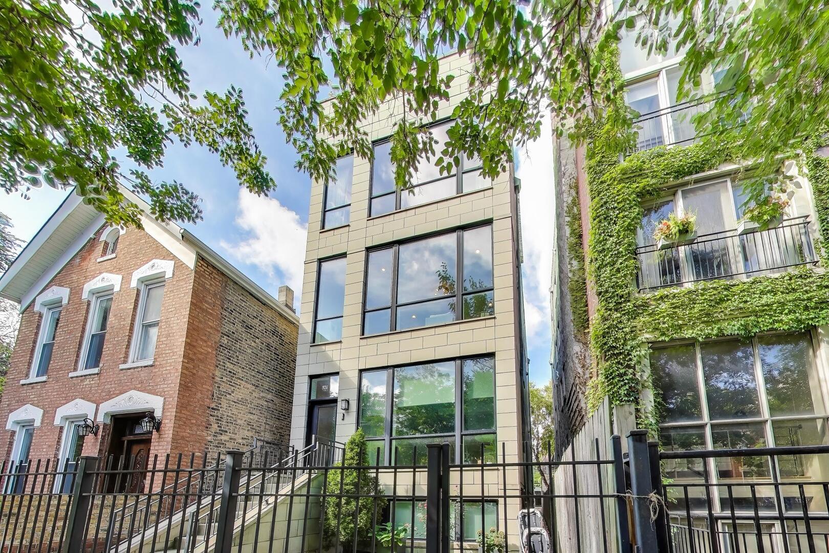 926 N Honore Street #2, Chicago, IL