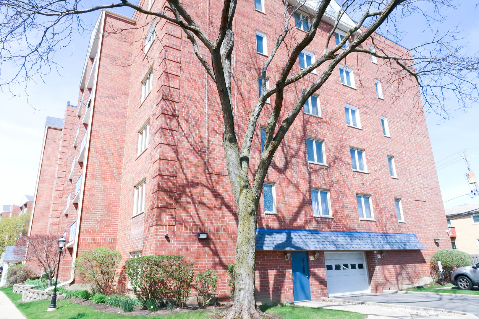 6526 W Irving Park Road #608, Chicago, IL