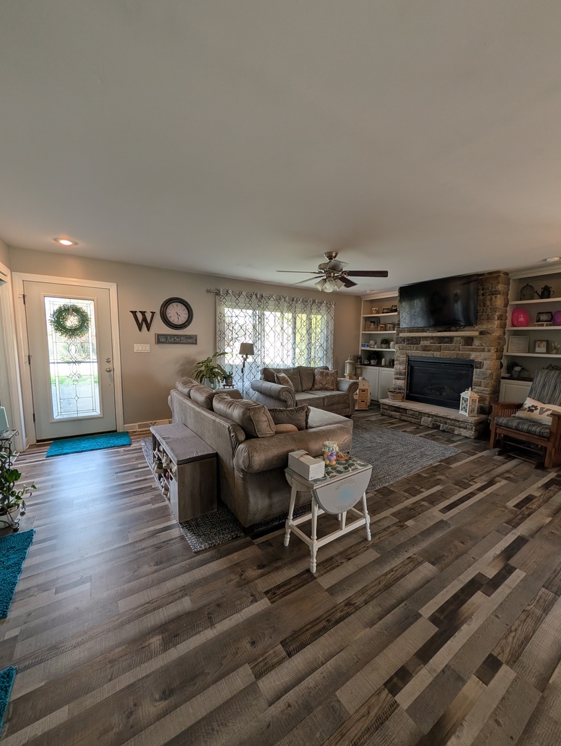 921 4H Road, Ottawa, IL