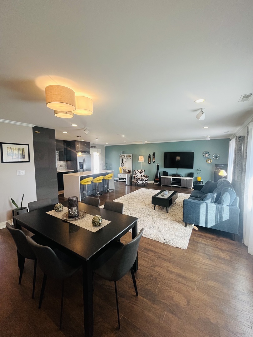 621 Hayward Avenue, Streamwood, IL