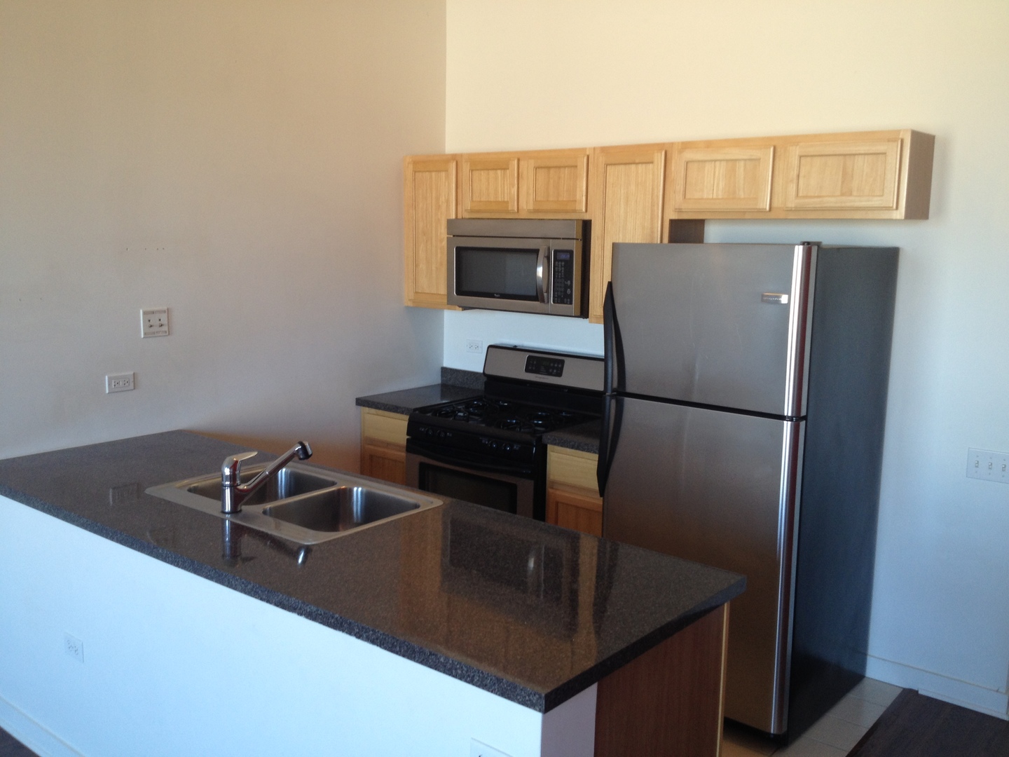 4015 N Milwaukee Avenue #214, Chicago, IL