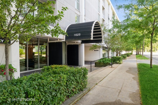 1625 SHERIDAN Road #213, Wilmette, IL