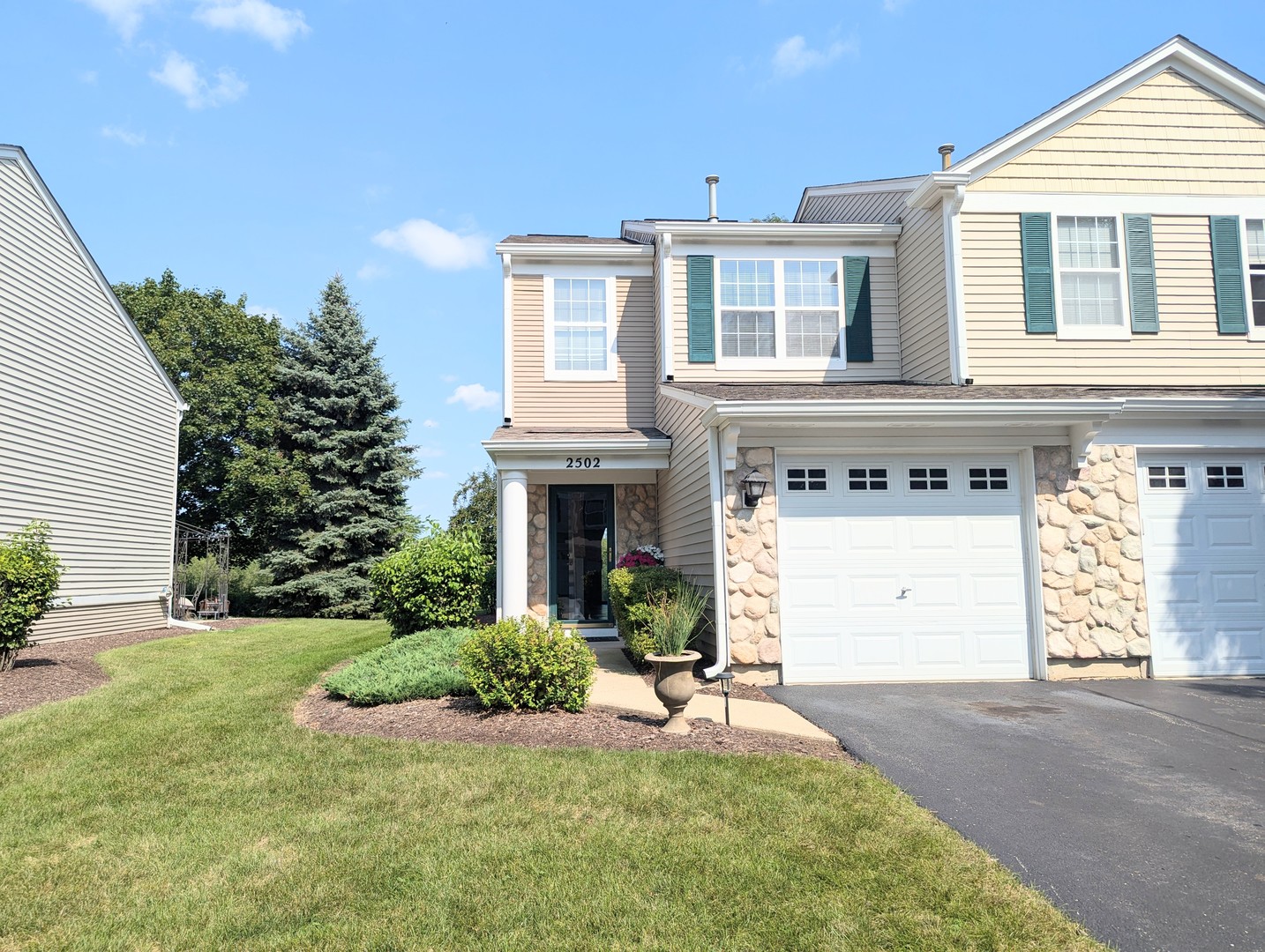 2502 Oak Tree Lane, Plainfield, IL