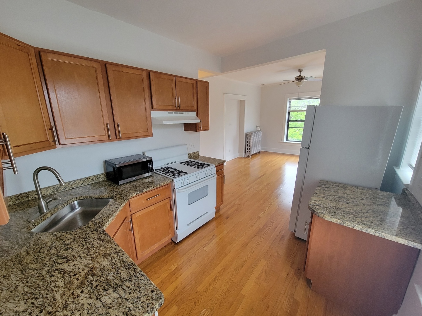 716 Clark Street #1S, Evanston, IL