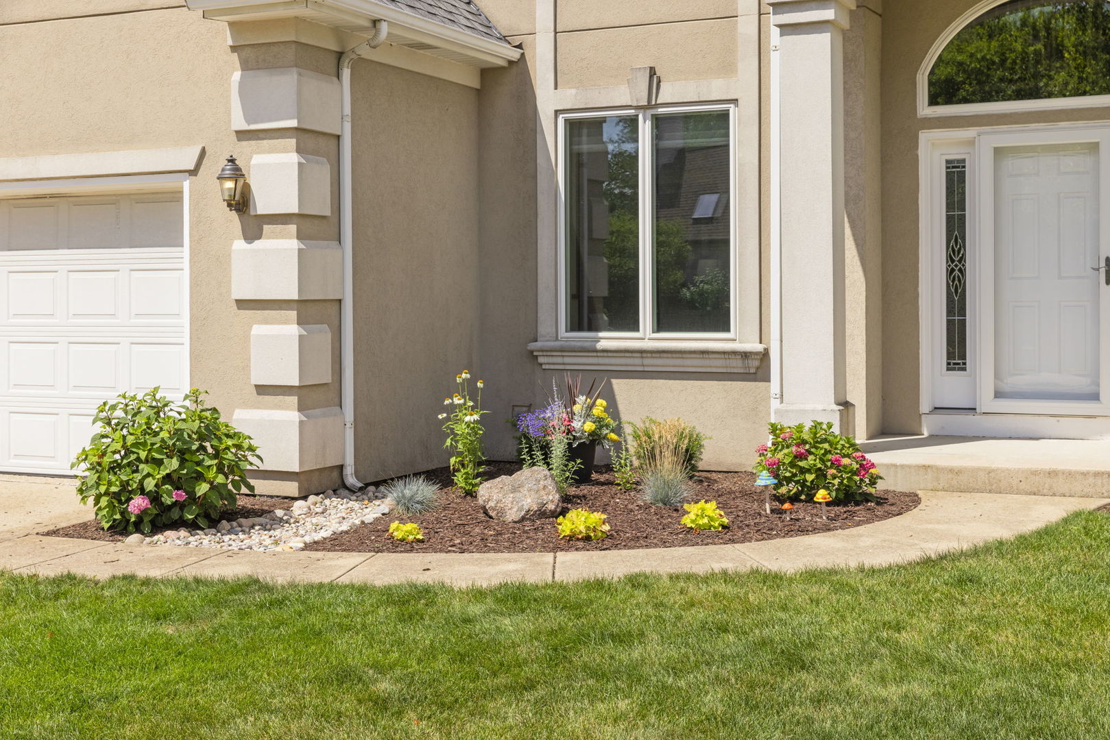 2367 Angela Lane, Aurora, IL