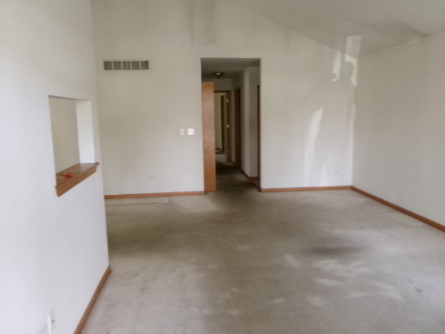 1785 Willow Circle Drive #1785, Crest Hill, IL