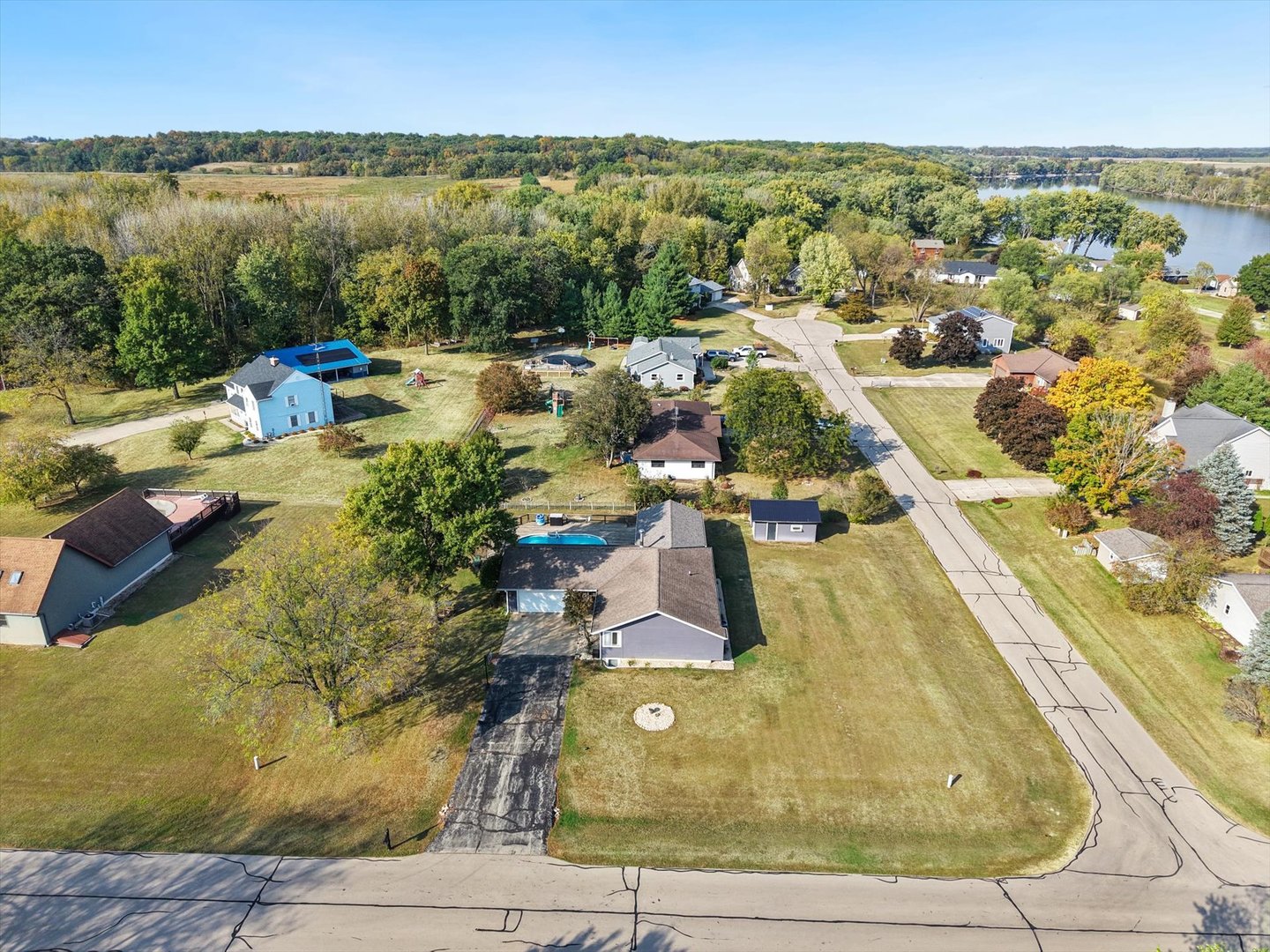 750 Forest Park Drive, Dixon, IL