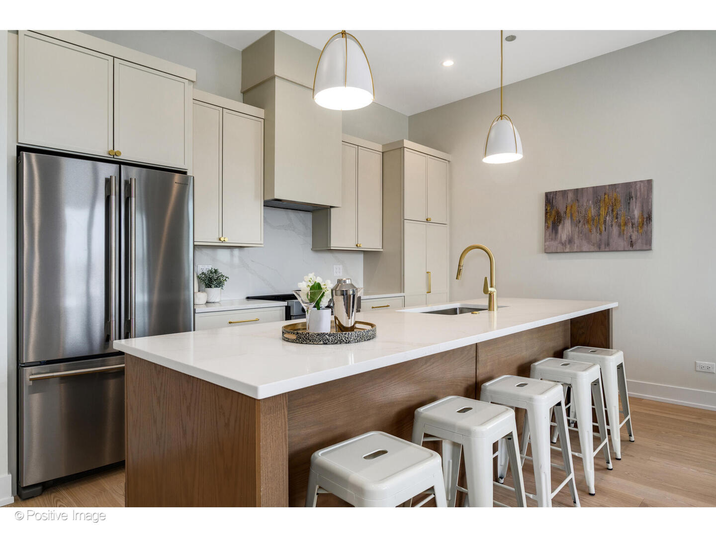 5340 N Lincoln Avenue #303, Chicago, IL