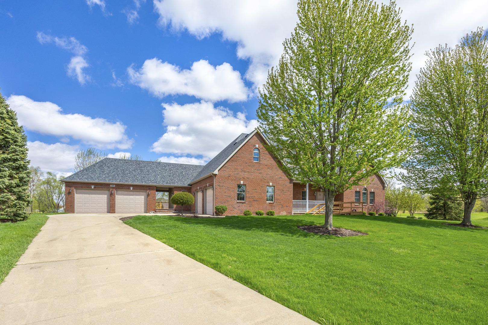 7689 Cole Court, Yorkville, IL