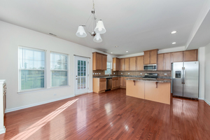 212 Commerce Street, Aurora, IL