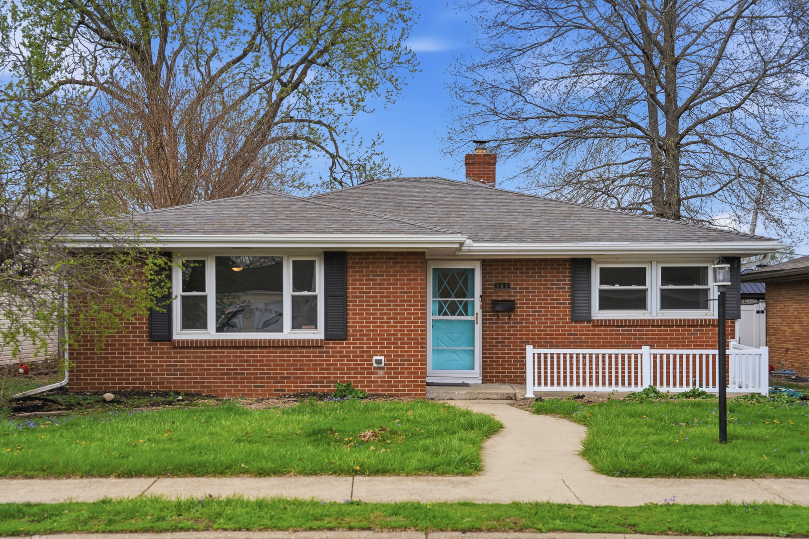 808 W 15th Street, Sterling, IL