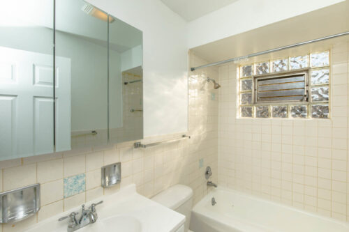 2005 W Touhy Avenue #105, Chicago, IL