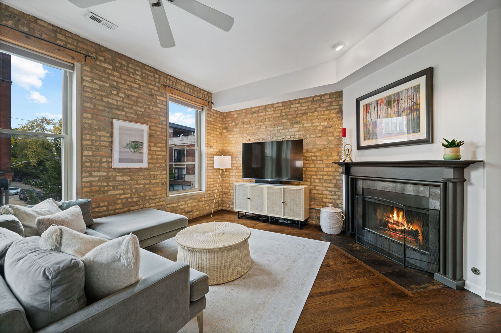 1855 N Damen Avenue #2S, Chicago, IL