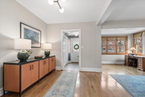 811 Clarence Avenue, Oak Park, IL