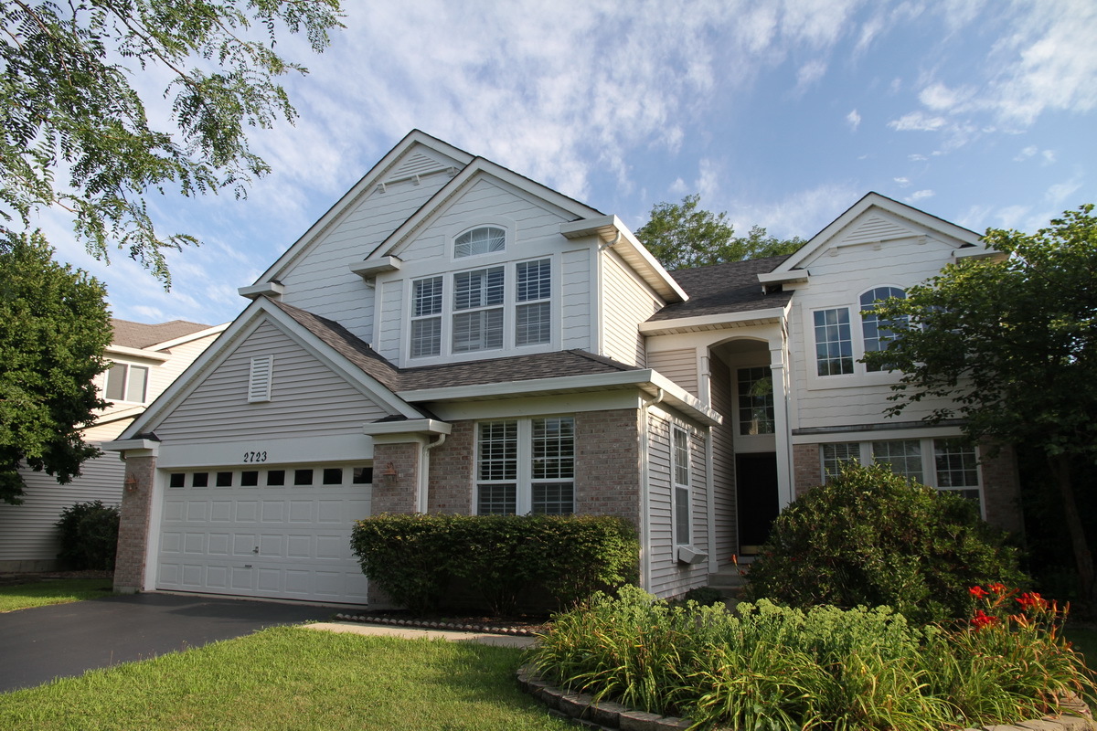 2723 Whitehall Lane, Naperville, IL