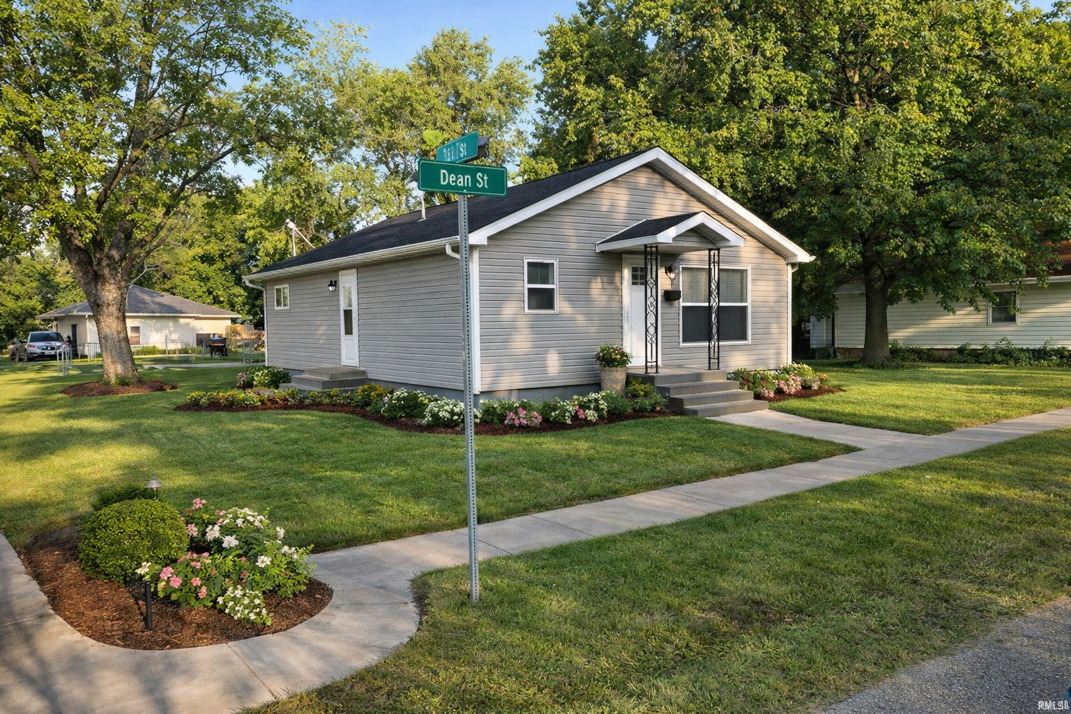 1328 Dean Street, Centralia, IL