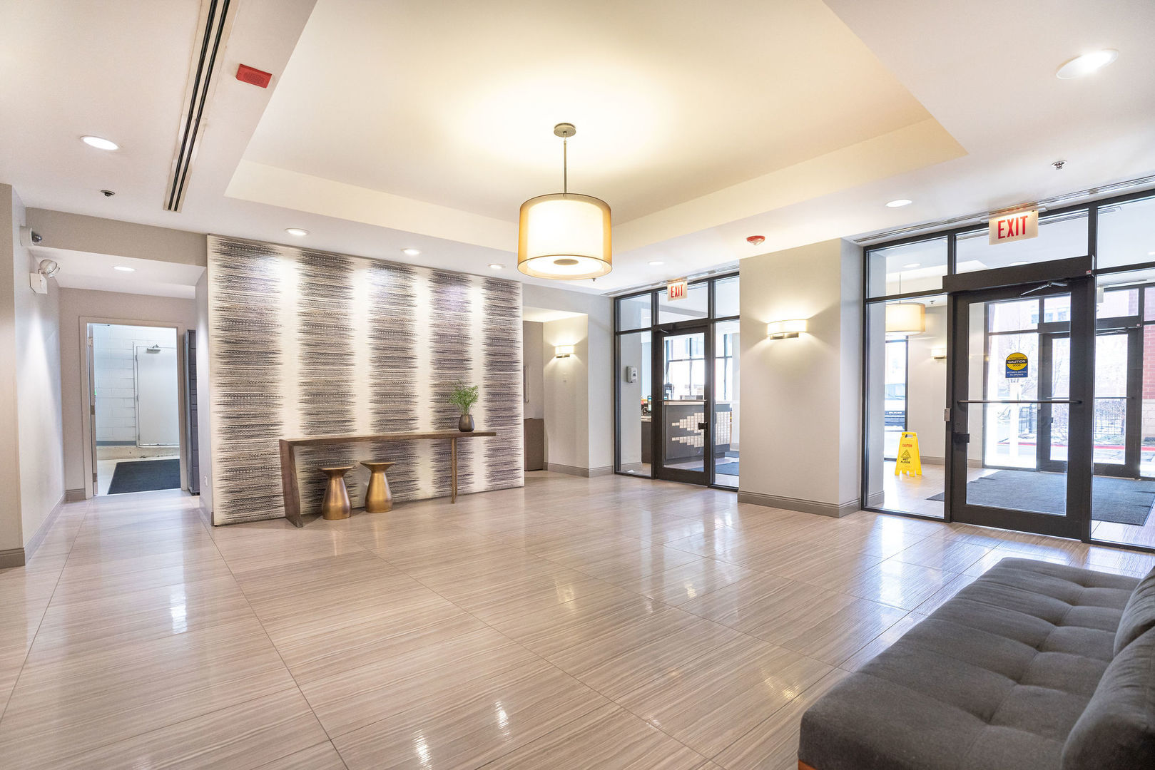 330 N Jefferson Street, Chicago, IL